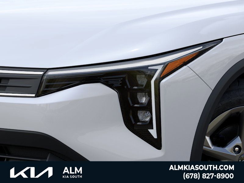 New 2026 Snow White Pearl Kia LXS image 10