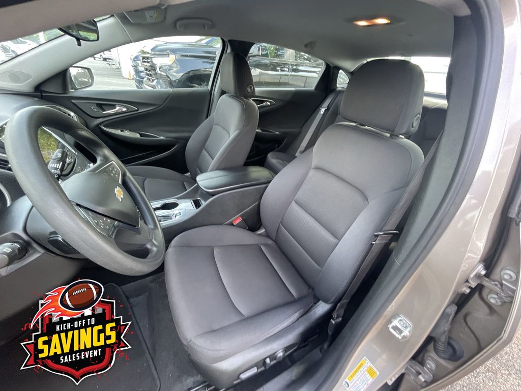 Used 2025 Chevrolet Malibu Sedan