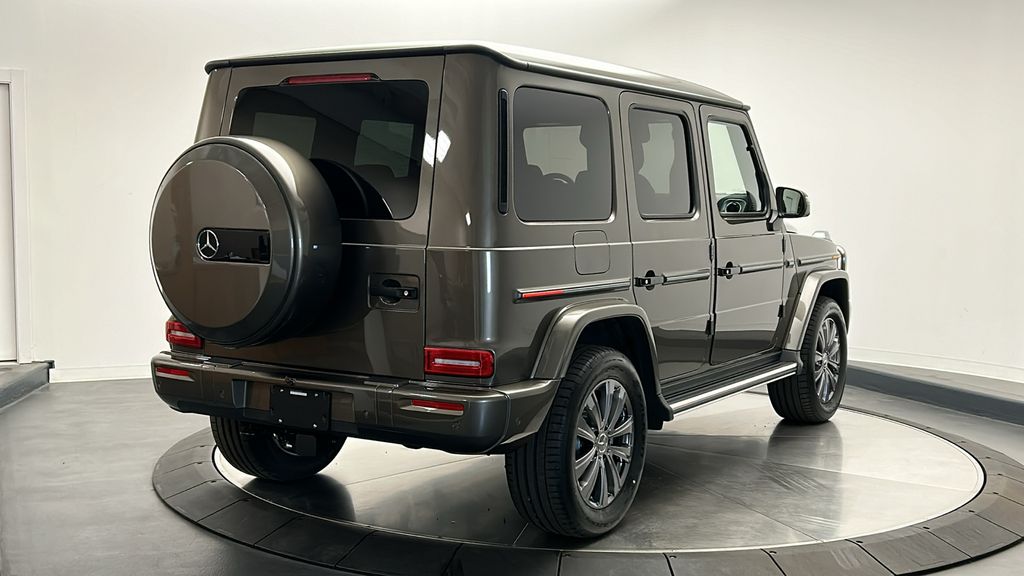 2025 Mercedes-Benz G-Class G 550 7