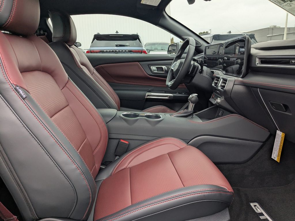 2025 Ford Mustang GT Premium Fastback