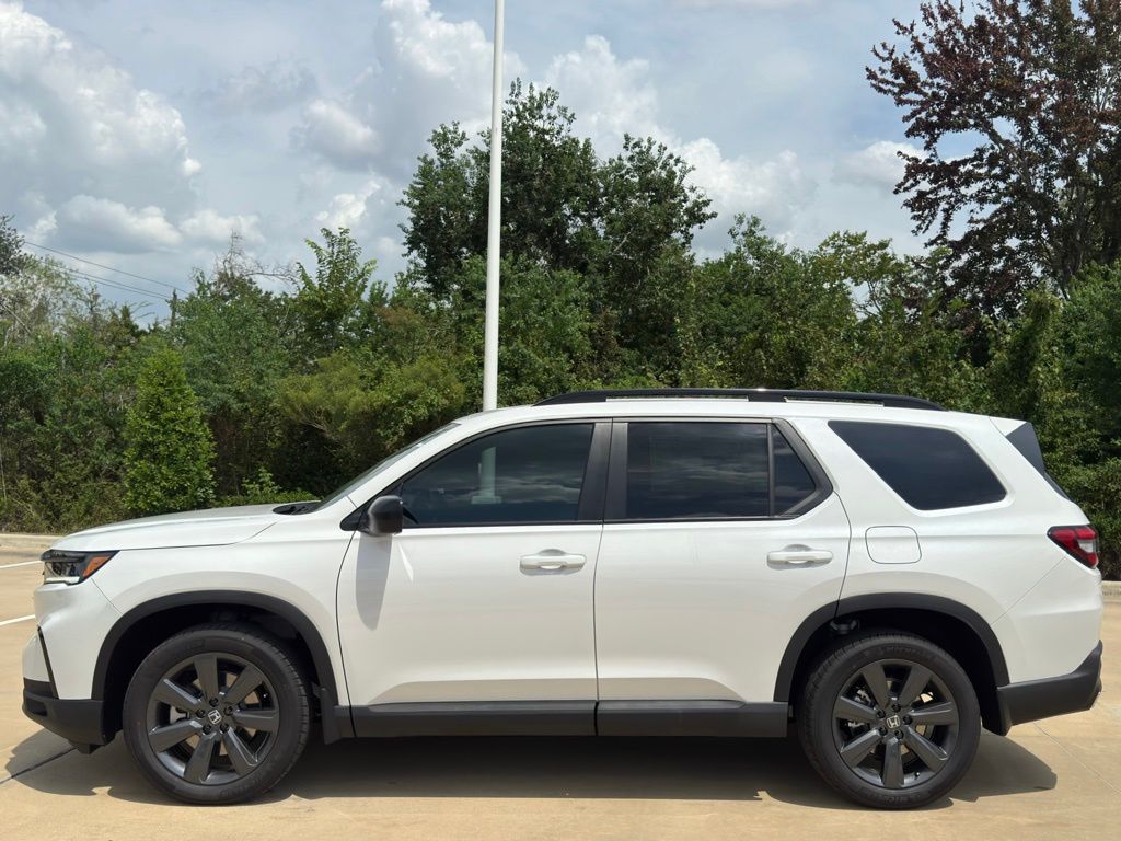 2025 Honda Pilot Sport White at Community Honda