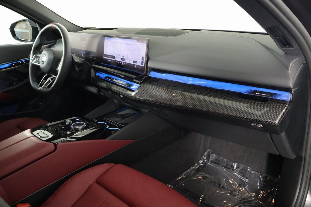 Thumbnail: 2025 BMW i5 - 9