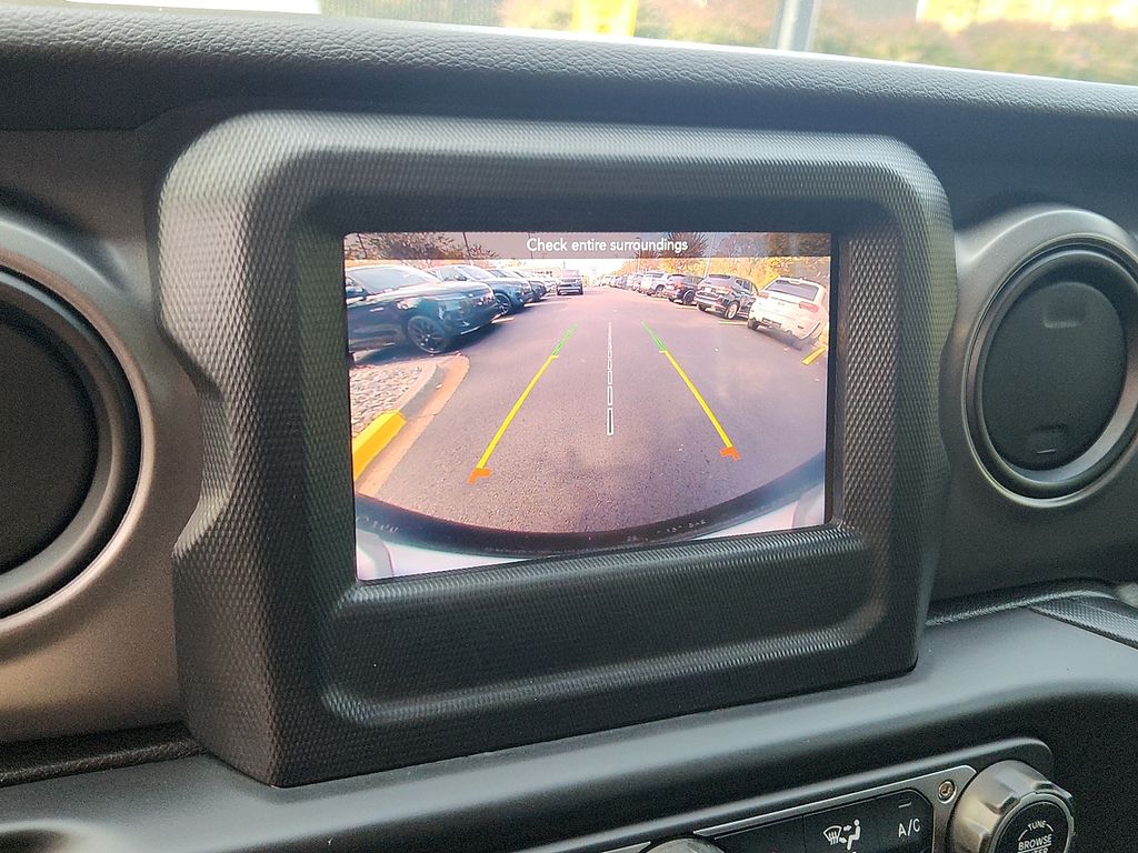 Thumbnail: 2023 Jeep Wrangler - 17