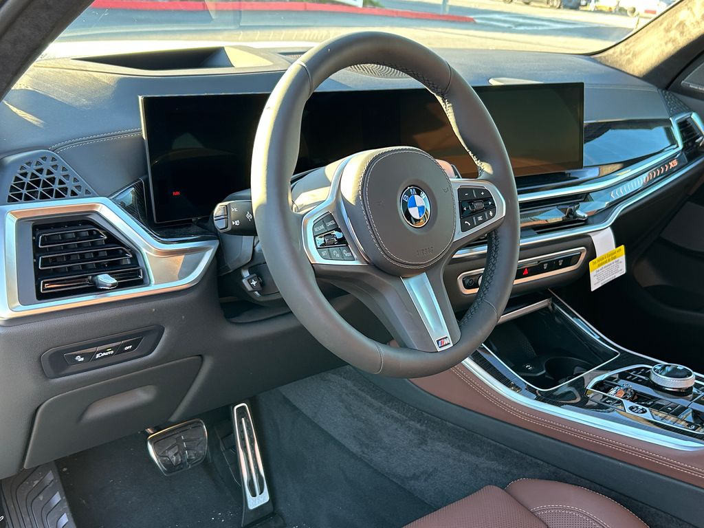 Thumbnail: 2026 BMW X5 - 13