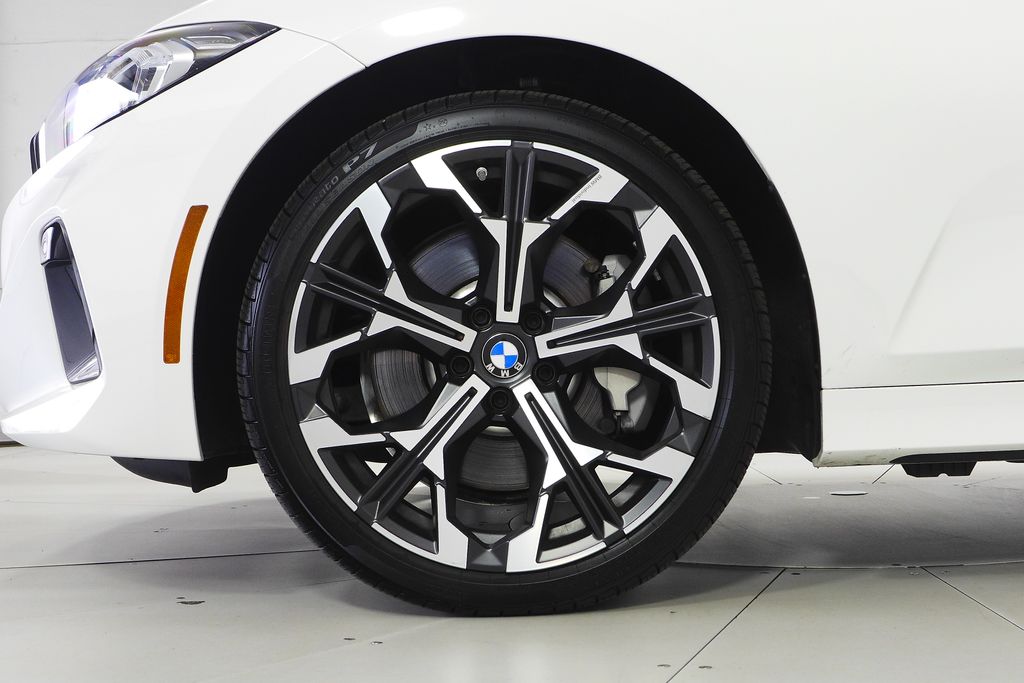 Thumbnail: 2025 BMW 3 Series - 5