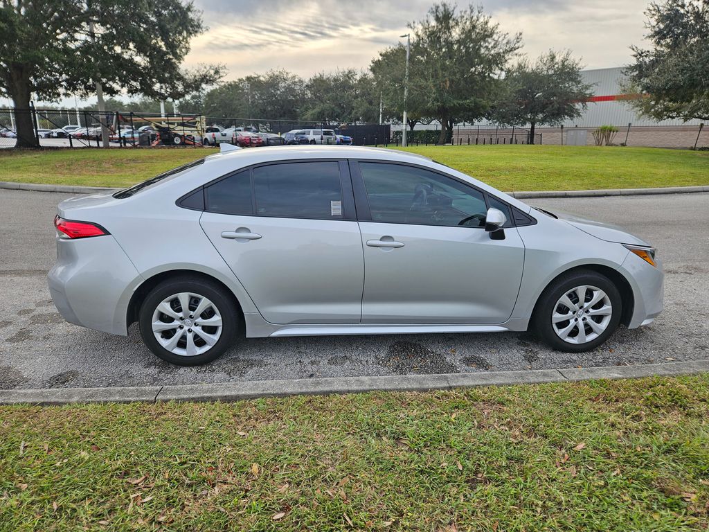 2023 Toyota Corolla LE 6