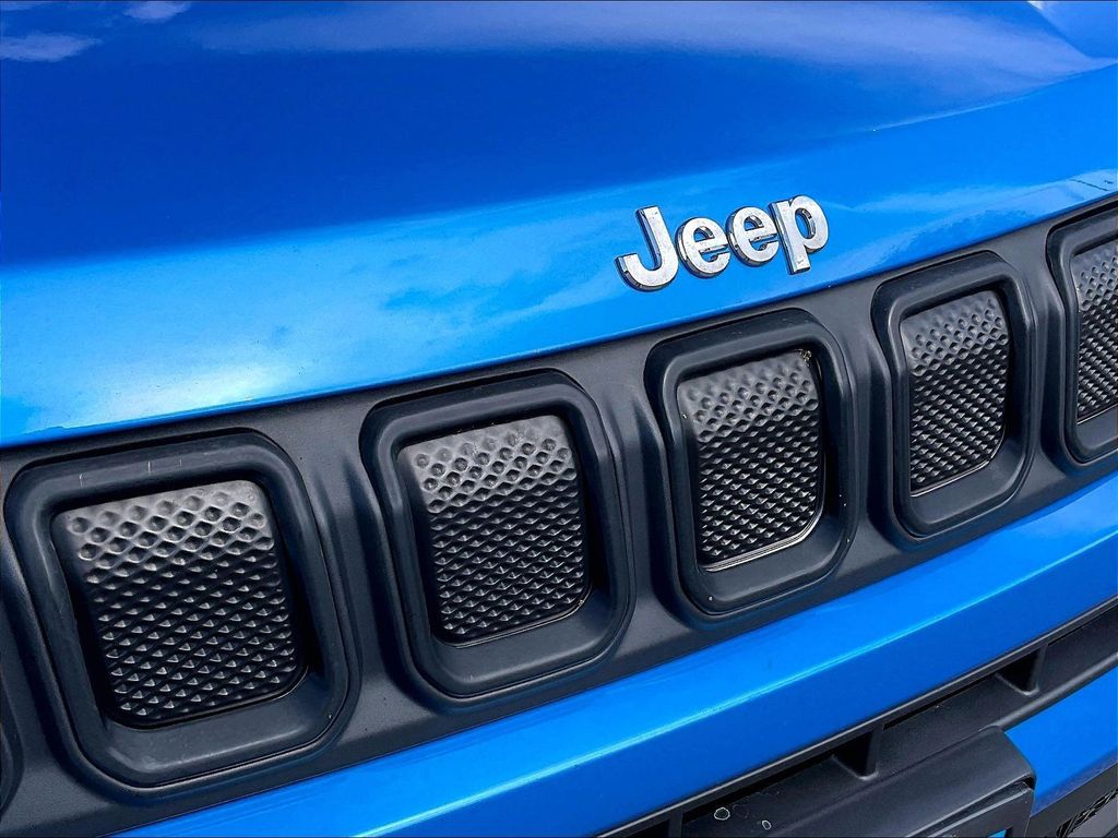 2022 Jeep Compass — photo 29