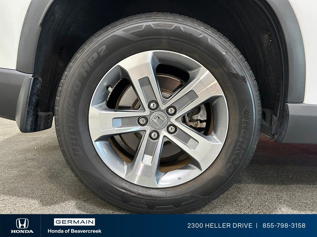 Certified Used 2023 White Honda EX-L image 10