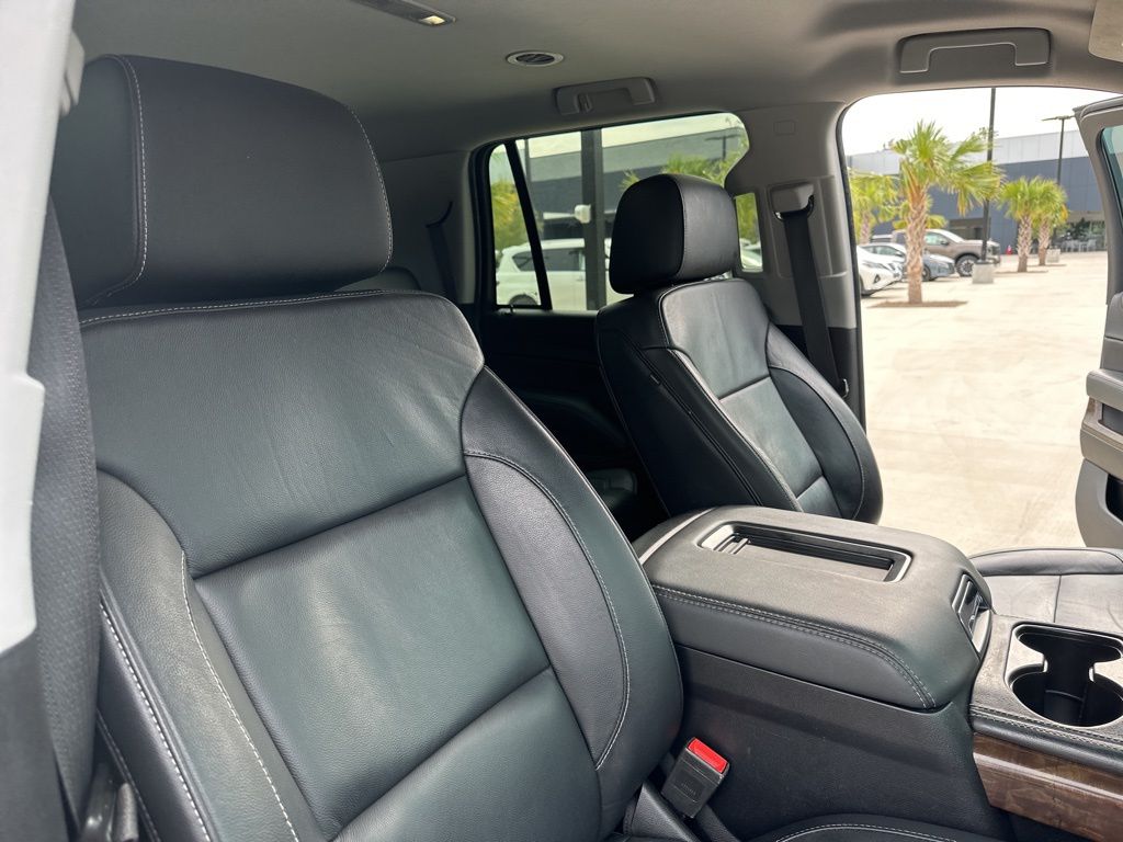 2019 Chevrolet Tahoe LT 35