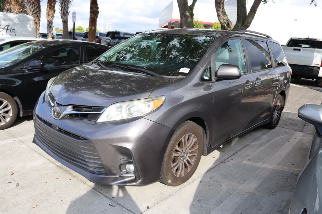 2018 Toyota Sienna XLE -
                  West Palm Beach, FL