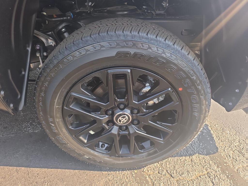 2026 Toyota Tundra Limited - Photo 34