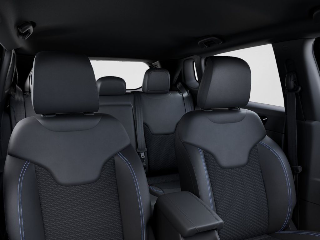 2026 Jeep Compass Latitude Gray at South Hills CDJR