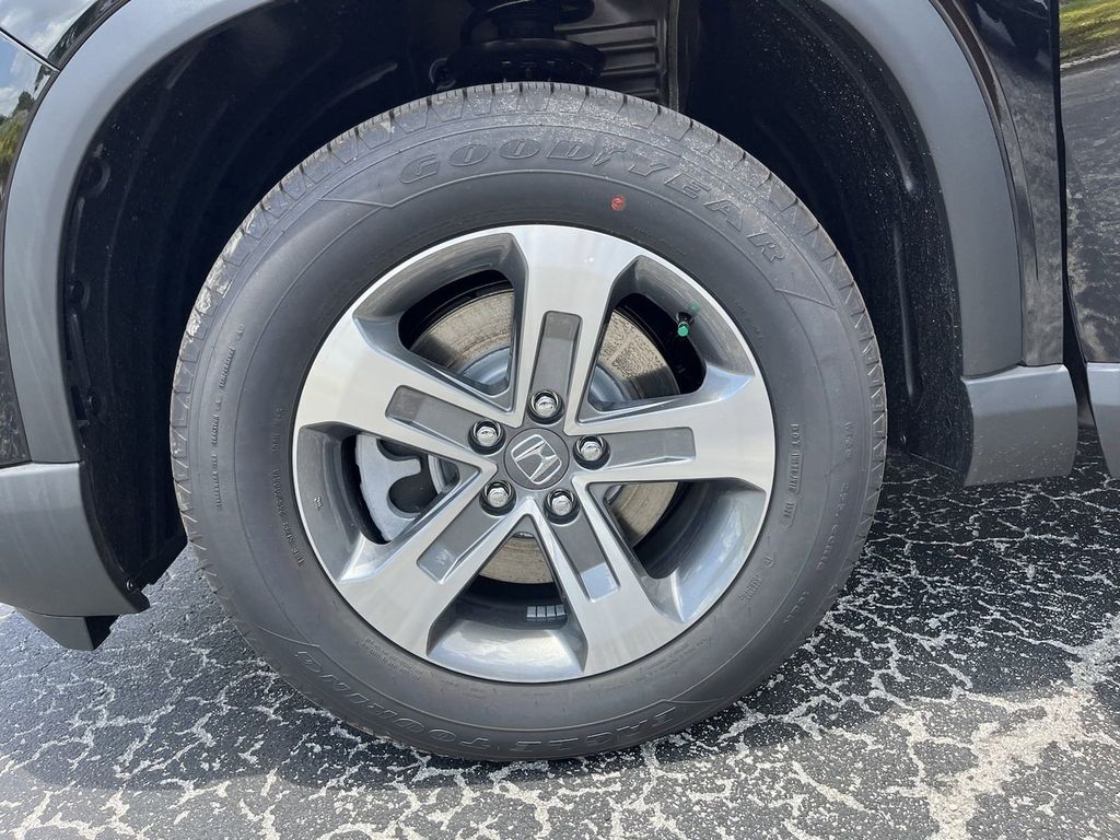 new 2025 Honda Pilot car, priced at $43,195