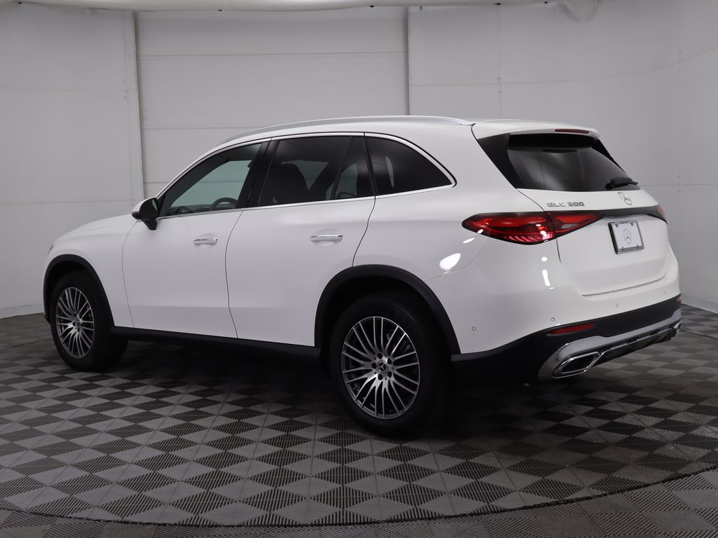 Thumbnail: 2025 Mercedes-Benz GLC - 7