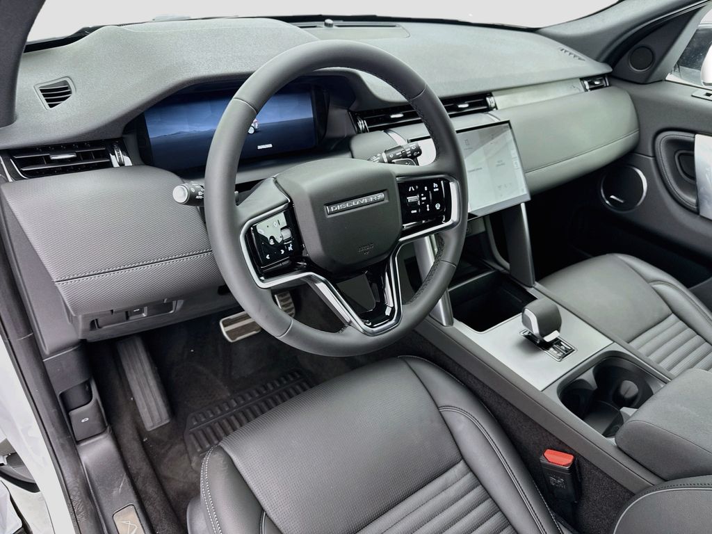 Thumbnail: 2026 Land Rover Discovery Sport - 9