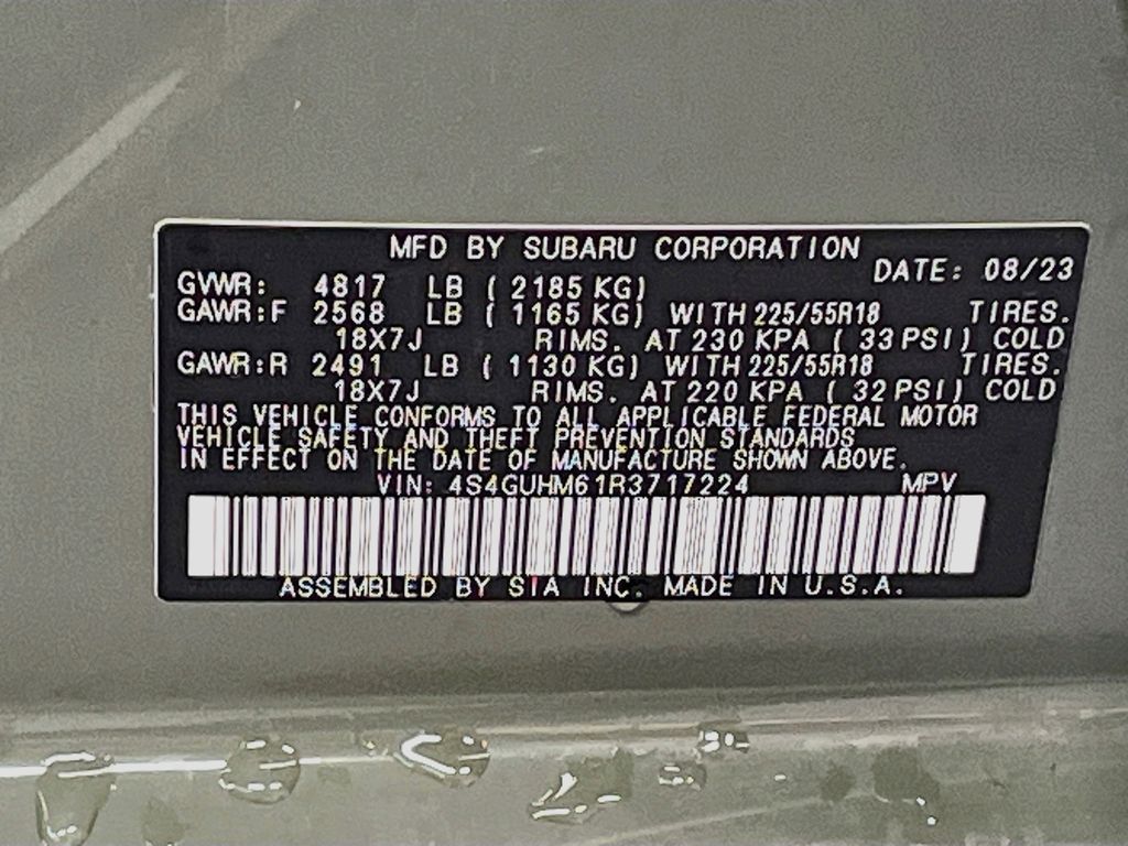 Used 2024 Alpine Green Subaru Limited image 32