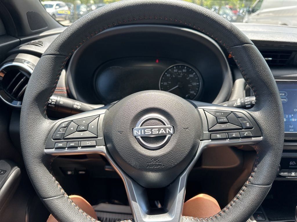 2023 Super Black Nissan Kicks SR FWD SUV