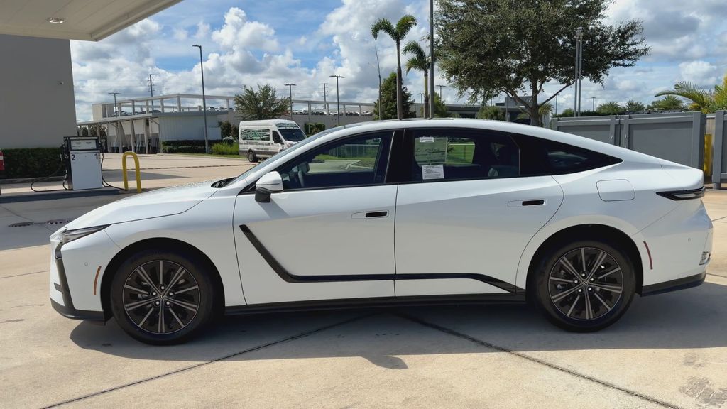 Thumbnail: 2026 Lexus ES - 5