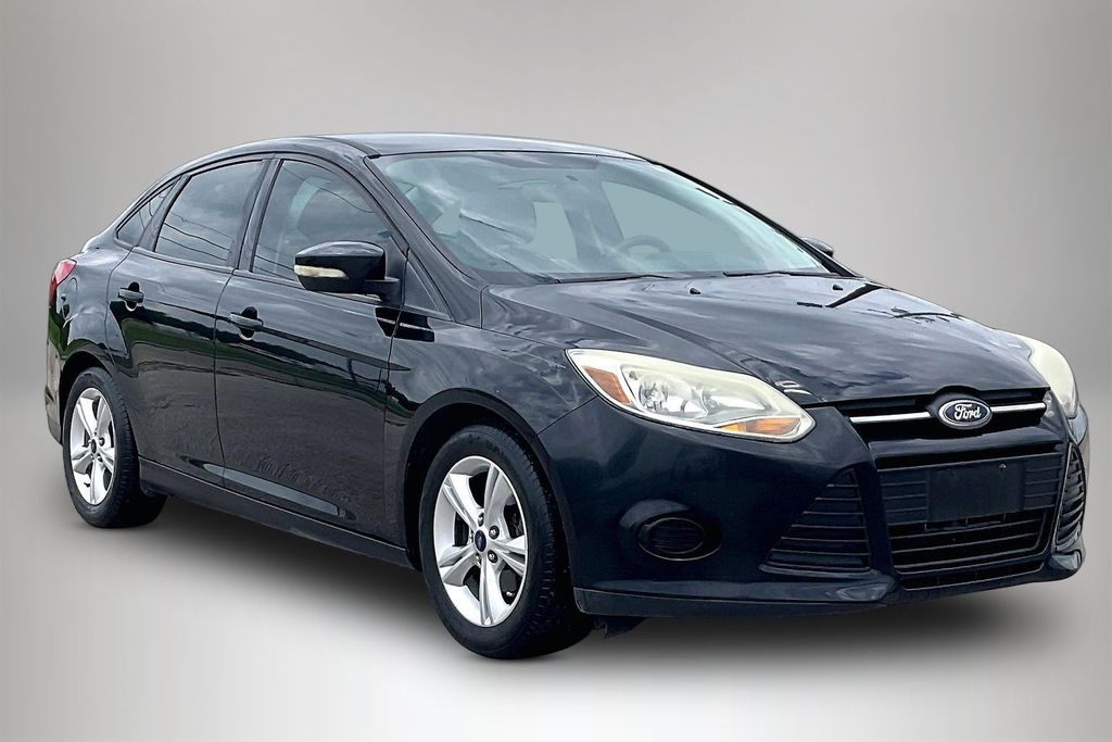 Used 2014 Ford Focus SE 4D Sedan