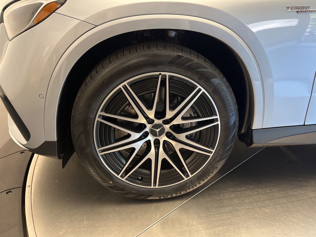 Thumbnail: 2026 Mercedes-Benz GLC - 10