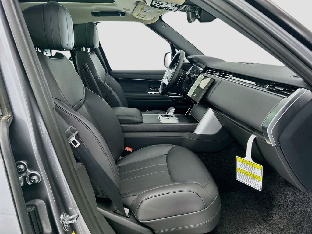 Thumbnail: 2026 Land Rover Range Rover - 19