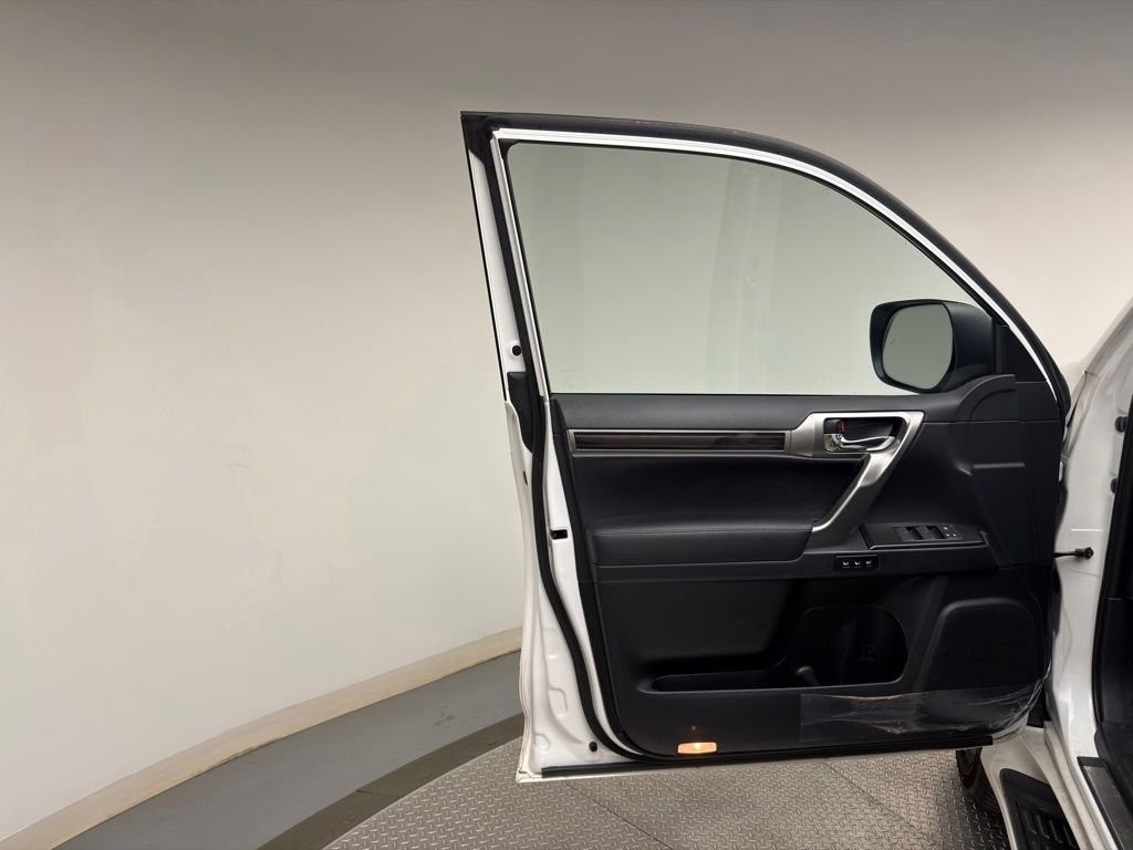 Thumbnail: 2023 Lexus GX - 6