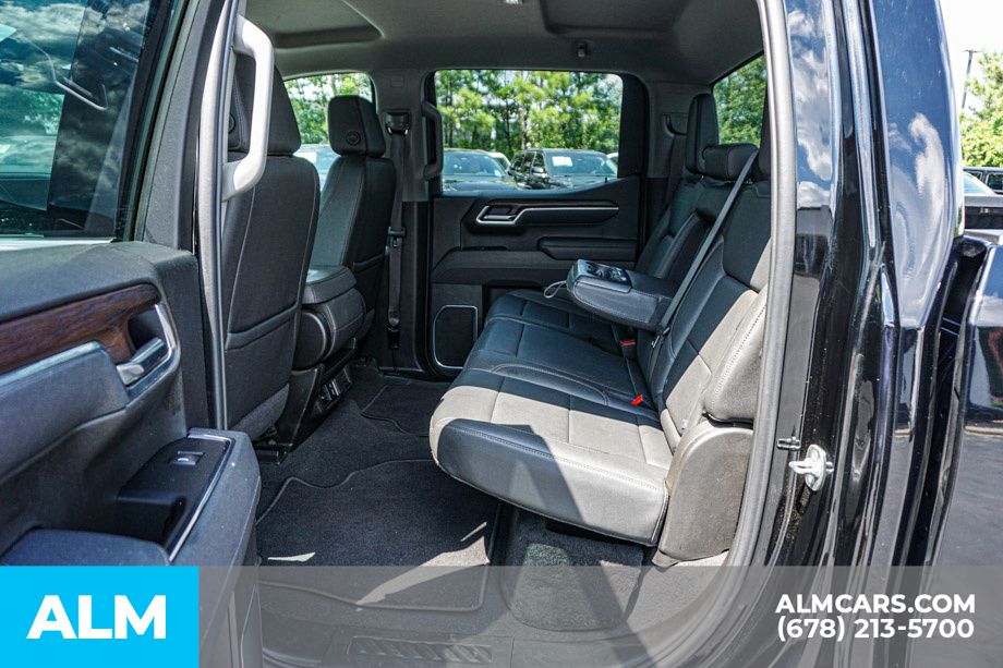 Used 2025 Black GMC SLT image 21