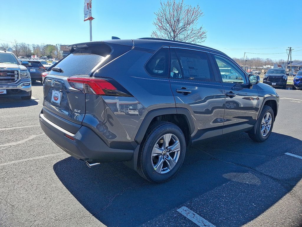 Thumbnail: 2025 Toyota RAV4 - 4