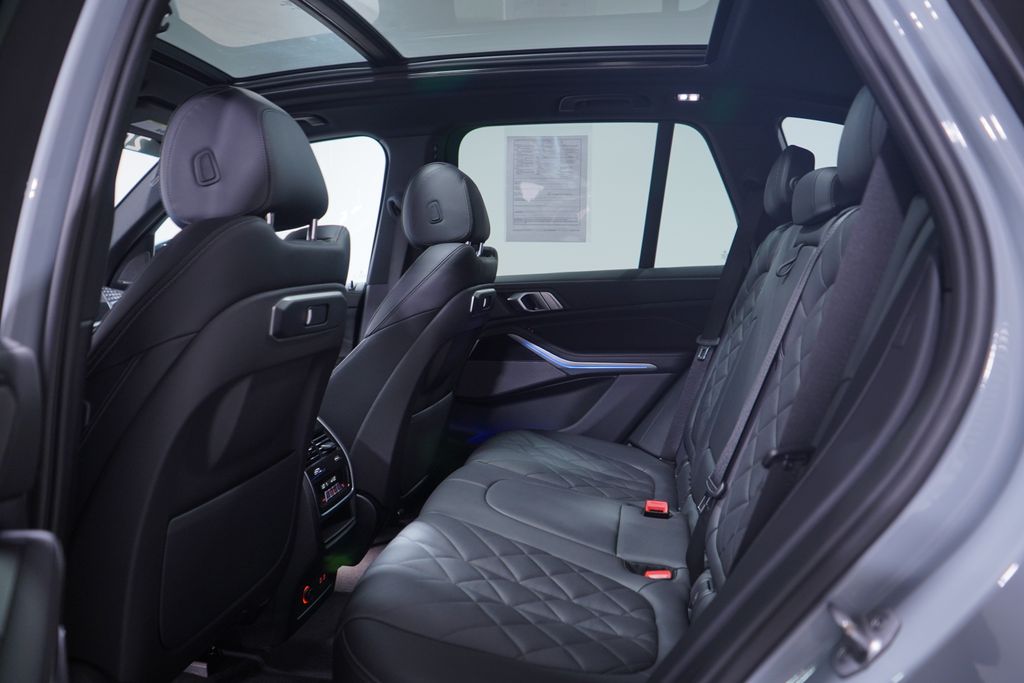 Thumbnail: 2024 BMW X5 - 9