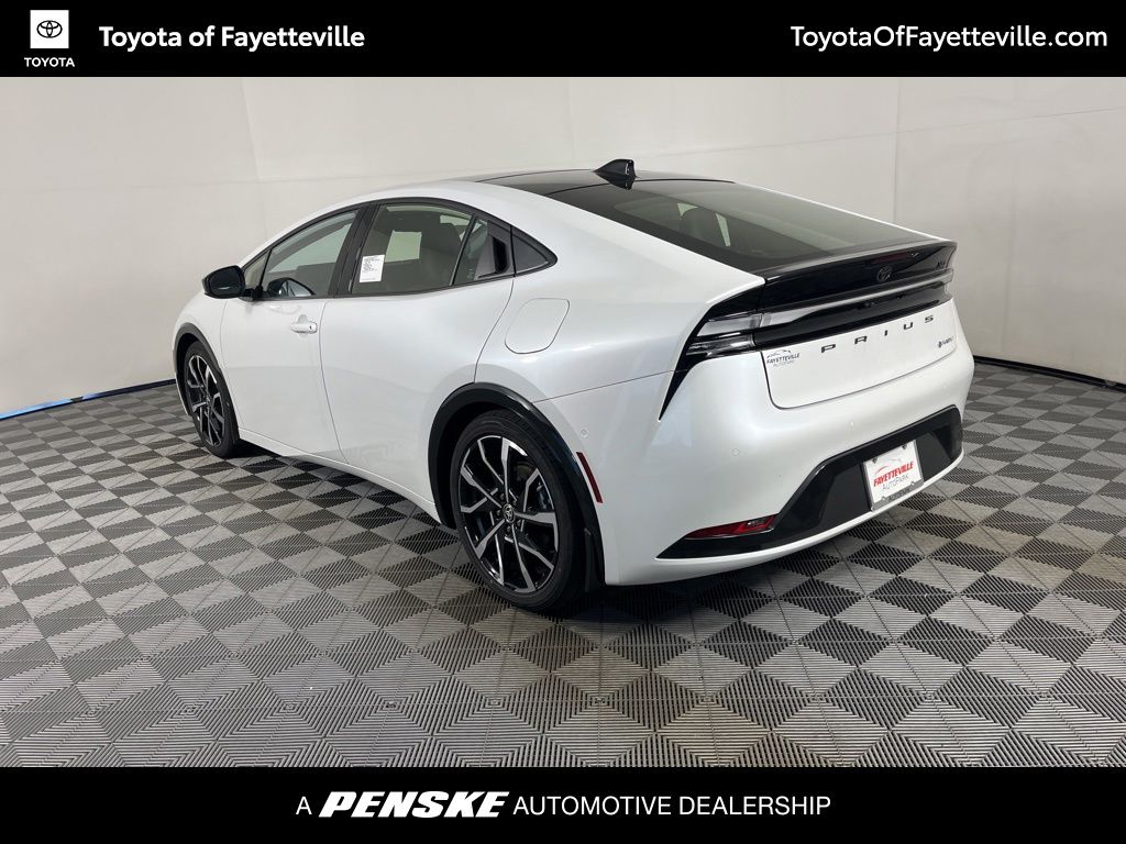 Thumbnail: 2026 Toyota Prius - 3