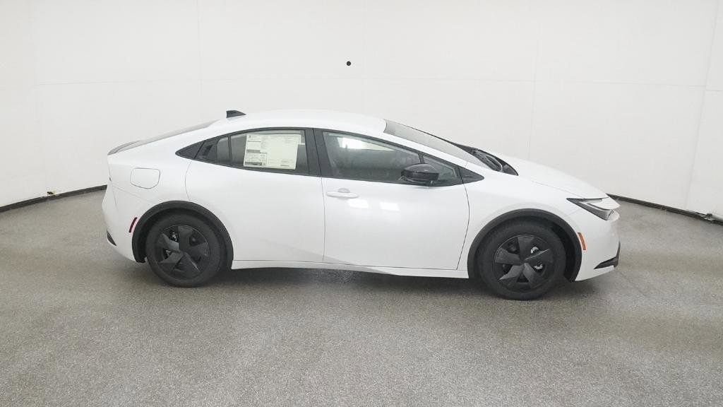 Thumbnail: 2026 Toyota Prius - 3