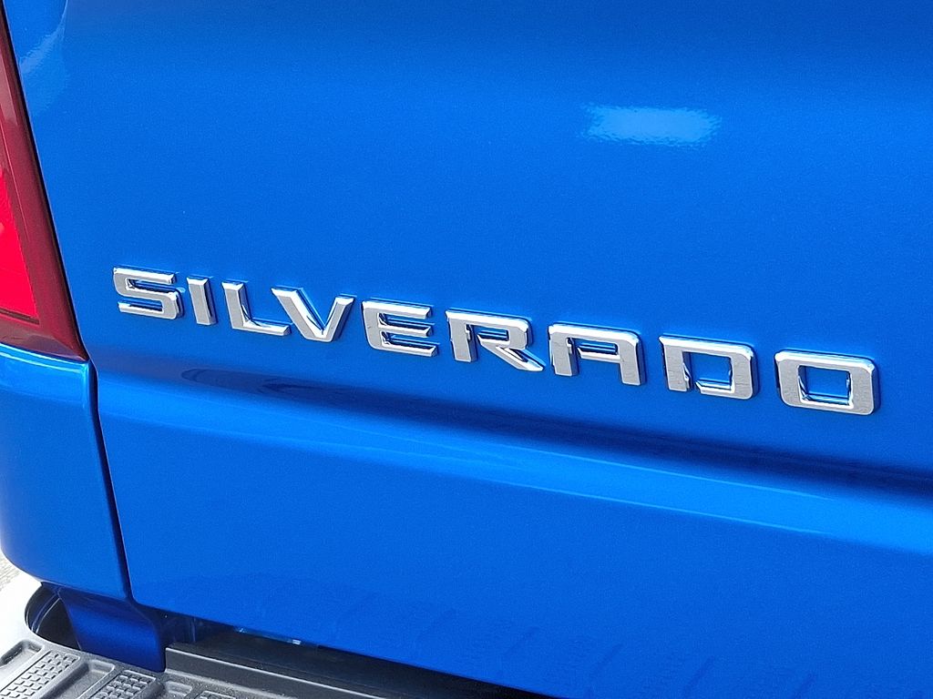2025 Chevrolet Silverado 1500 RST 11