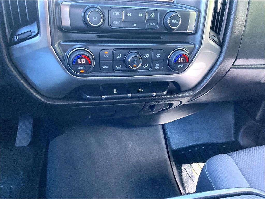 2019 Chevrolet Silverado 1500 LD — photo 26