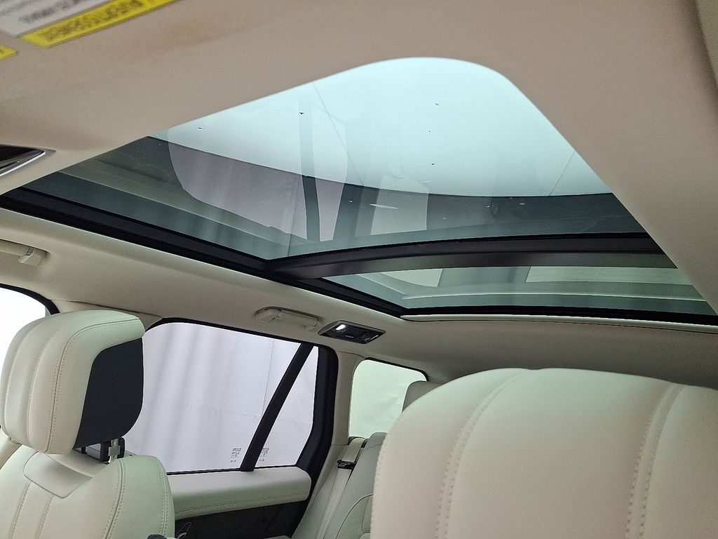 Thumbnail: 2022 Land Rover Range Rover - 15