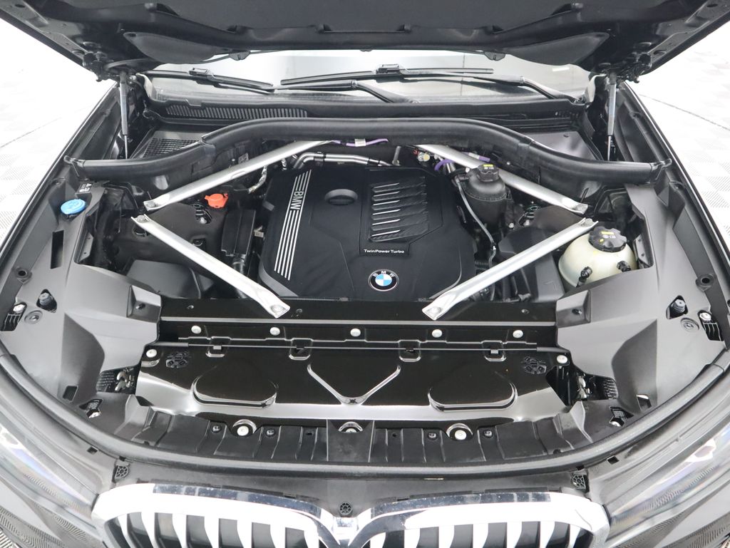 Thumbnail: 2021 BMW X7 - 30