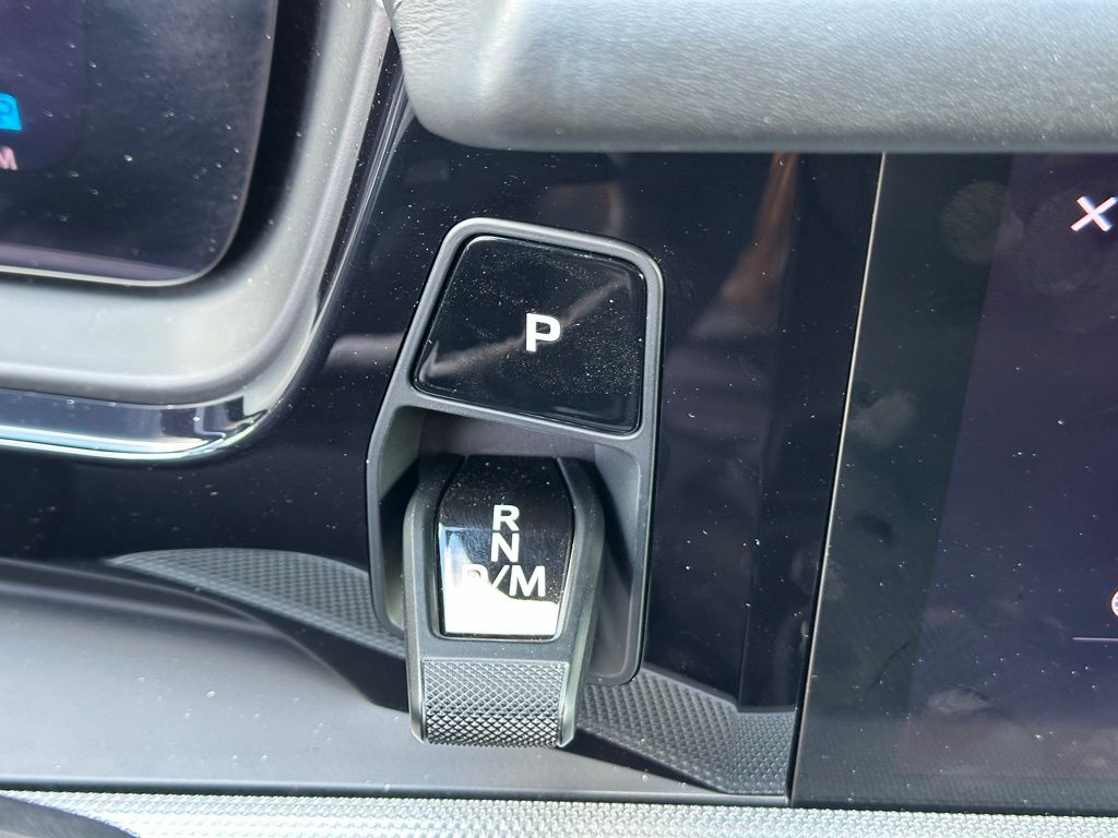 Thumbnail: 2024 Porsche Cayenne - 30