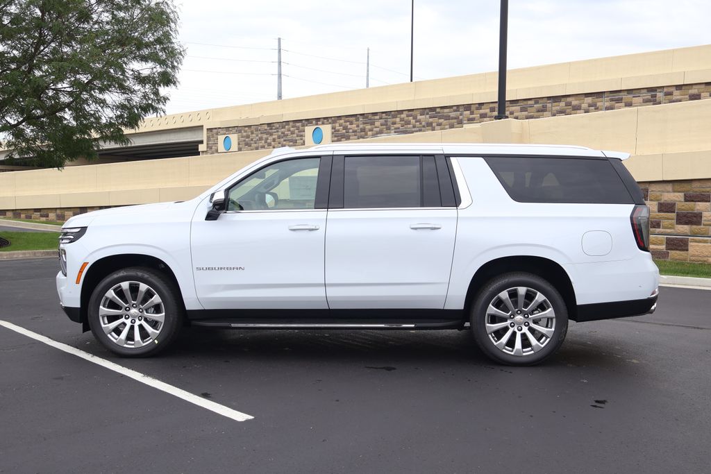 Thumbnail: 2026 Chevrolet Suburban - 4