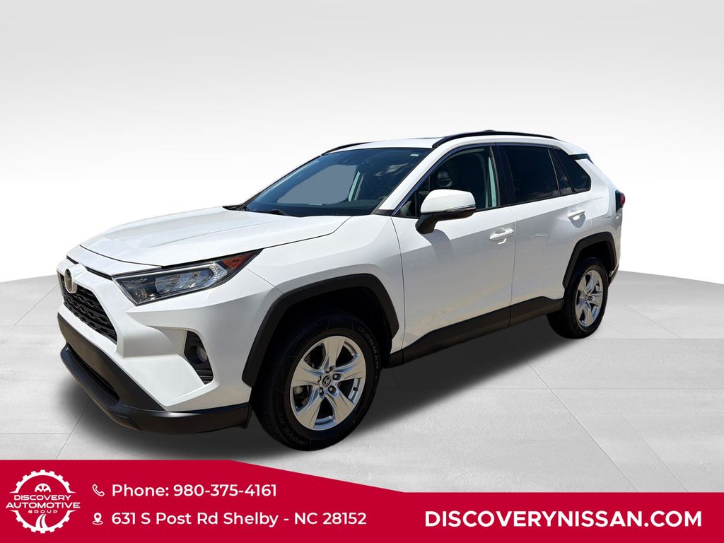 2020 Toyota RAV4 XLE