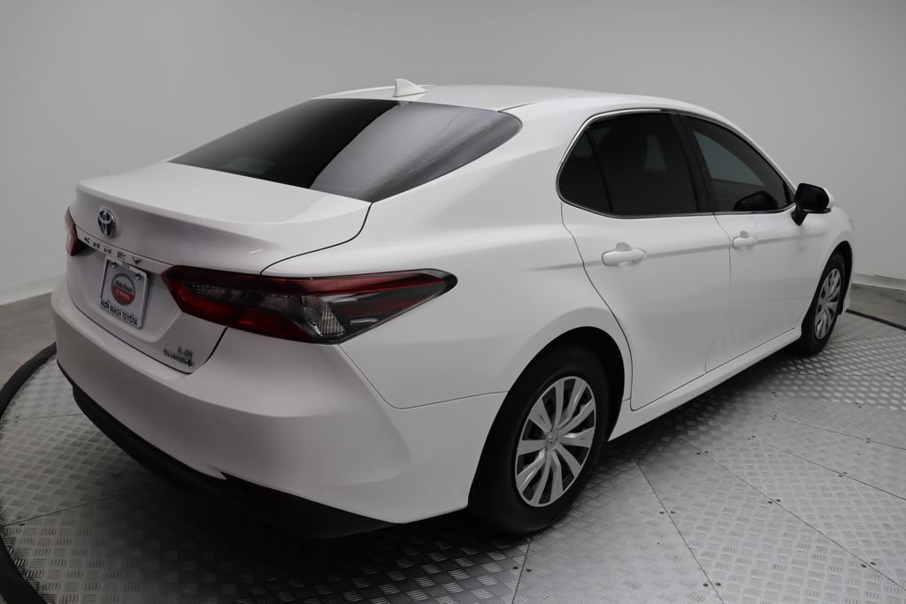 2024 Toyota Camry LE 7