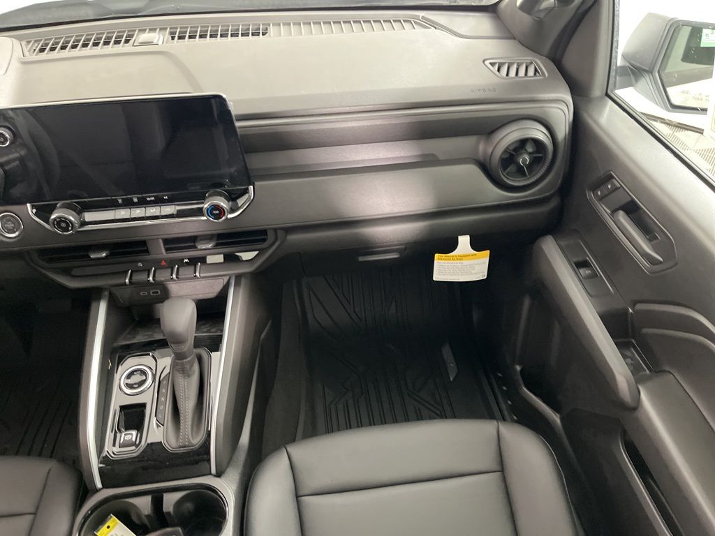 Thumbnail: 2026 Chevrolet Colorado - 14