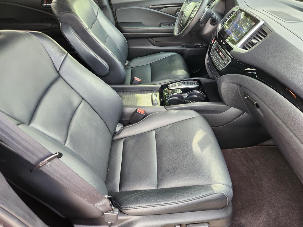 2017 Honda Pilot Touring Gray at Community Honda