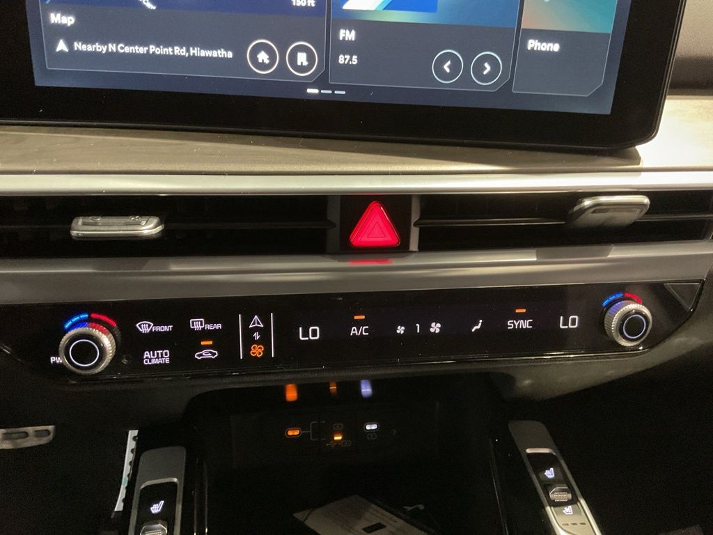 New 2026 Silver Kia X-Line SX image 15