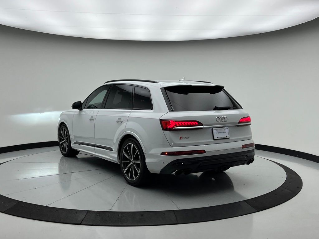 Thumbnail: 2020 Audi SQ7 - 9