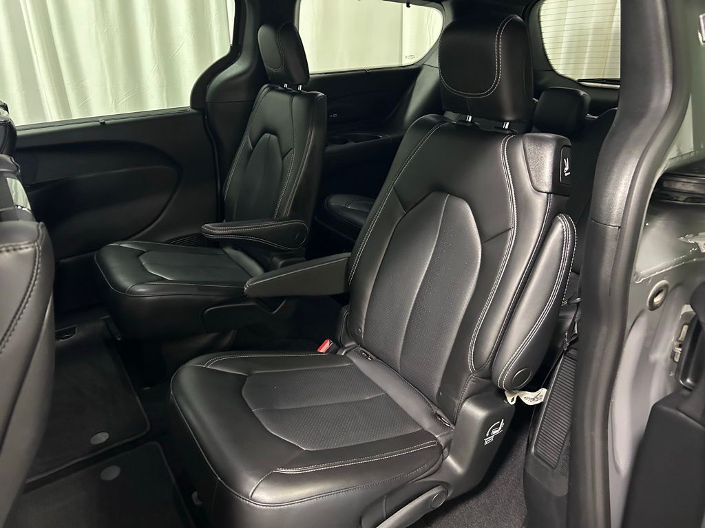 used 2023 Chrysler Pacifica car, priced at $34,450