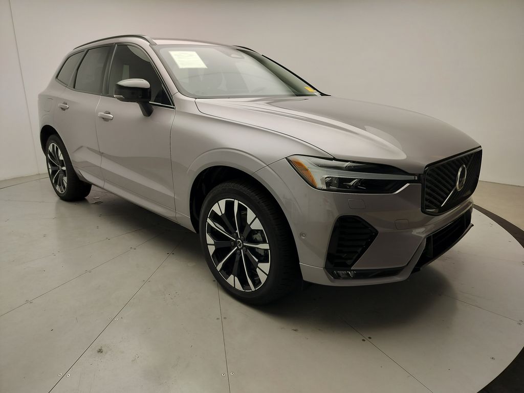 Thumbnail: 2026 Volvo XC60 - 3