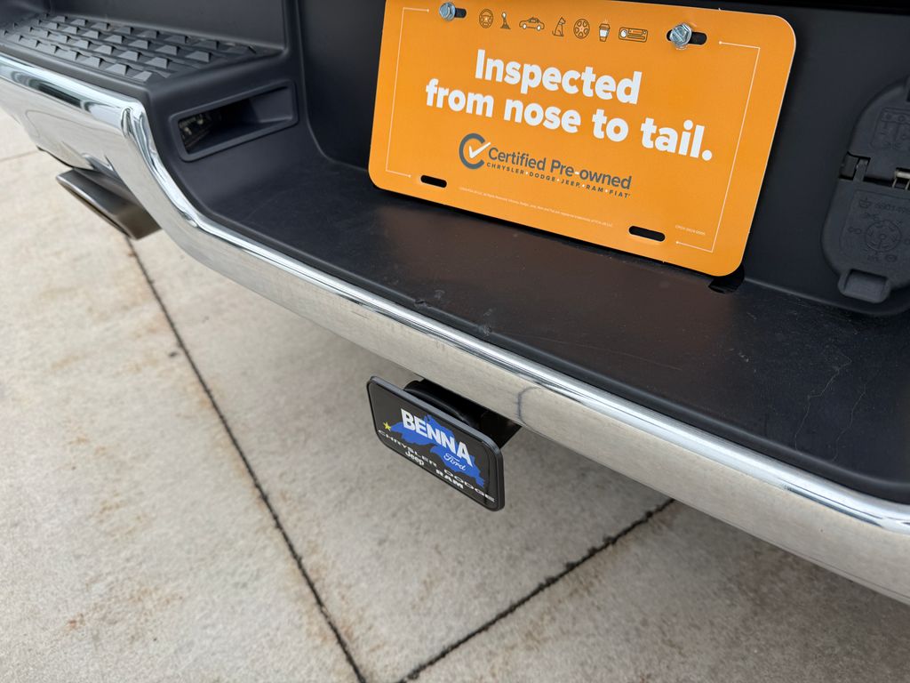 Certified Used 2021 White Ram Big Horn/Lone Star image 27