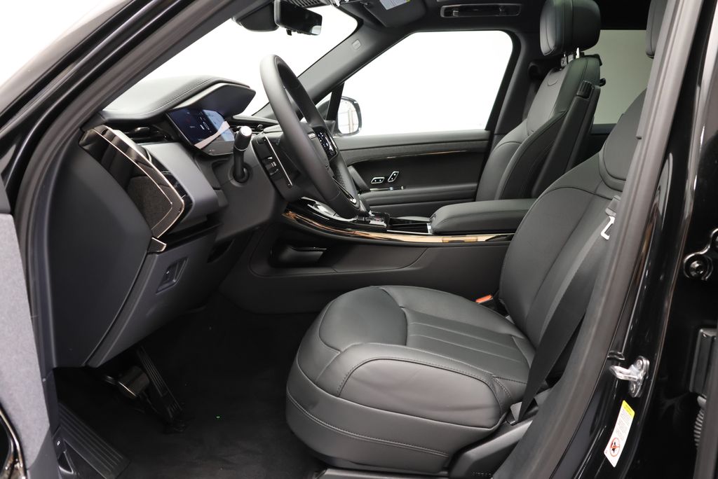 Thumbnail: 2026 Land Rover Range Rover Sport - 29