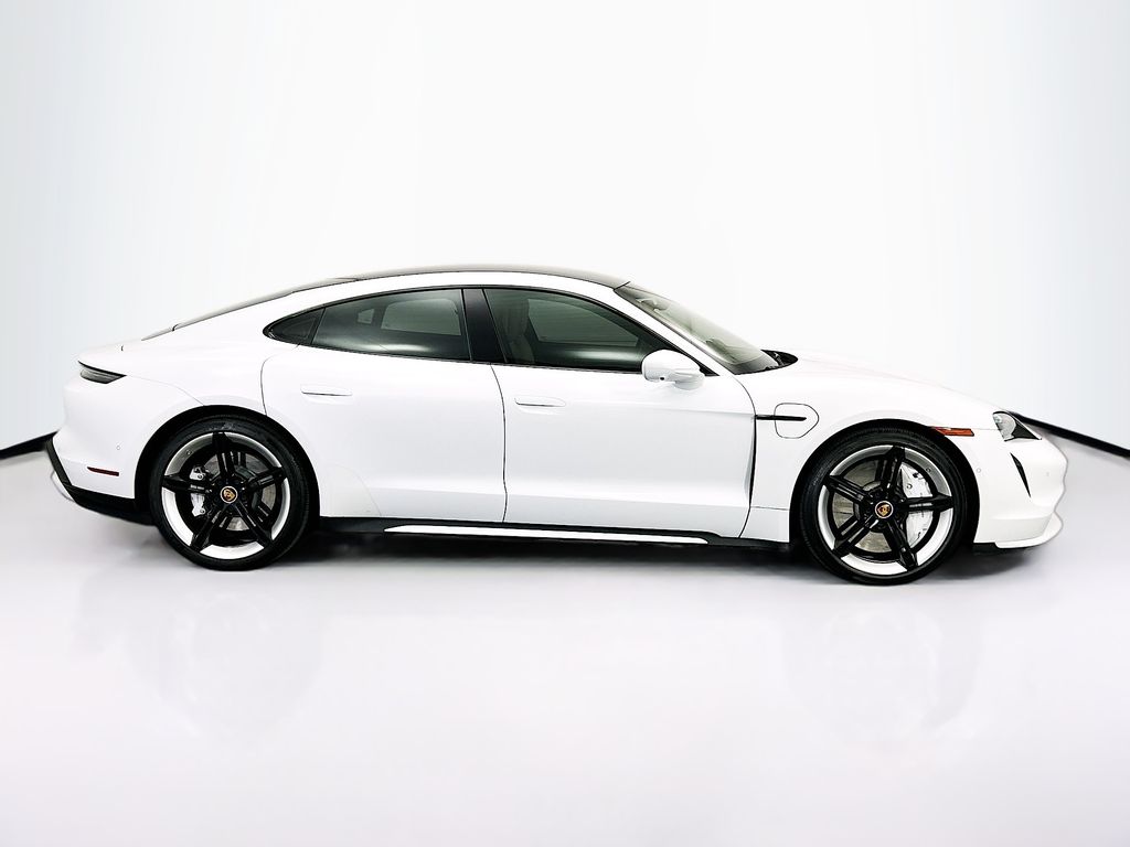 Thumbnail: 2020 Porsche Taycan - 4