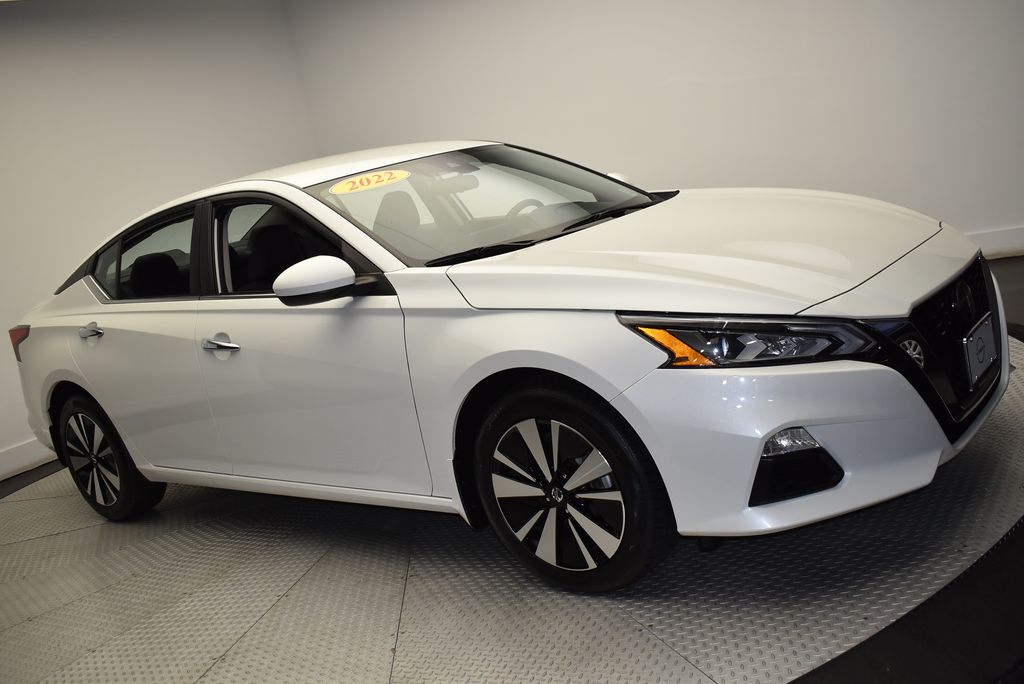 2022 Nissan Altima SV 3