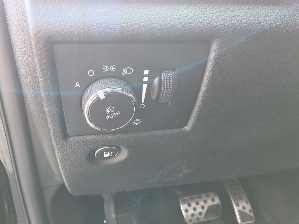 2019 Jeep Grand Cherokee High Altitude Black at Rafferty Subaru